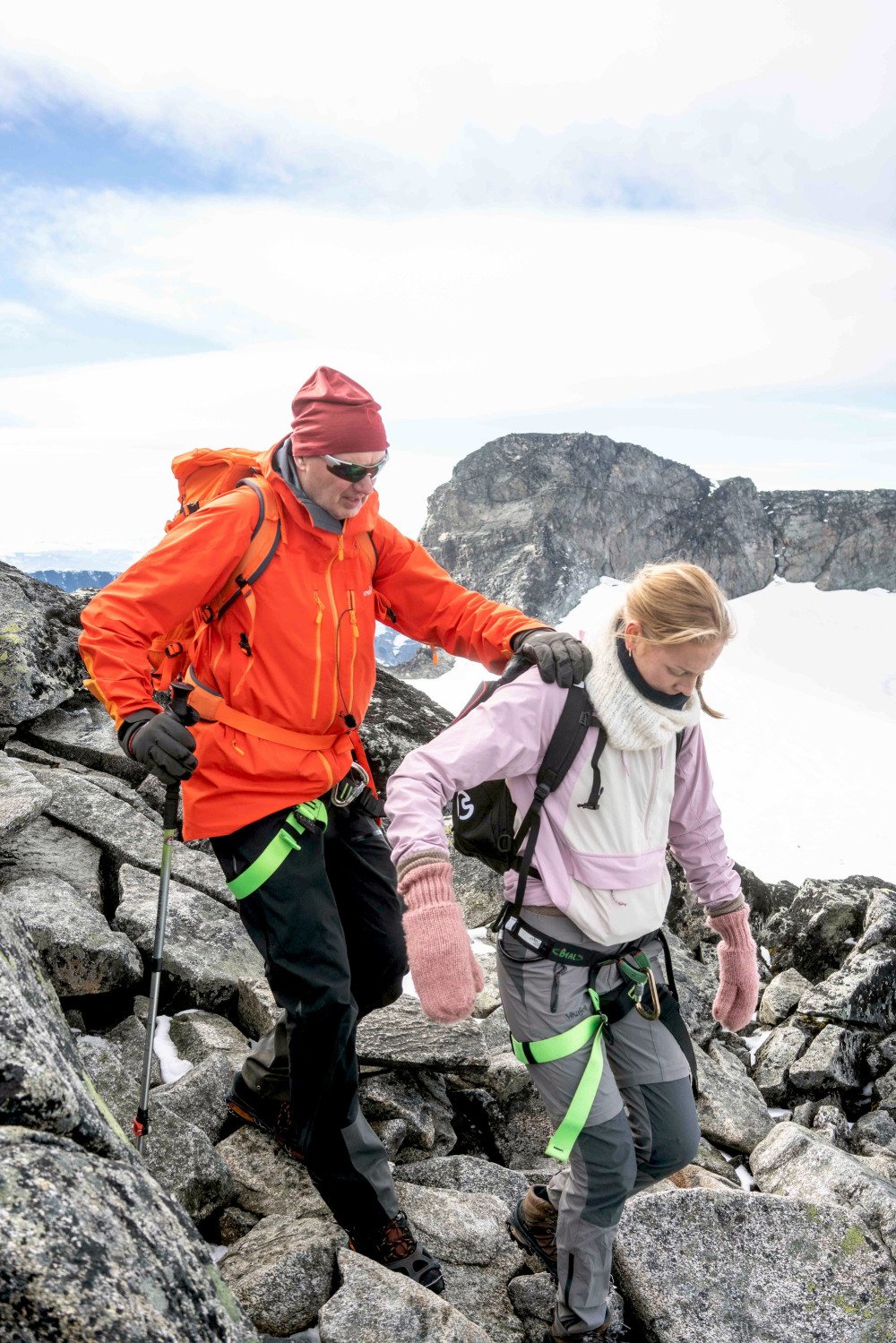 Portrett av initiativtaker Håkon, og elev fra Tyrili.